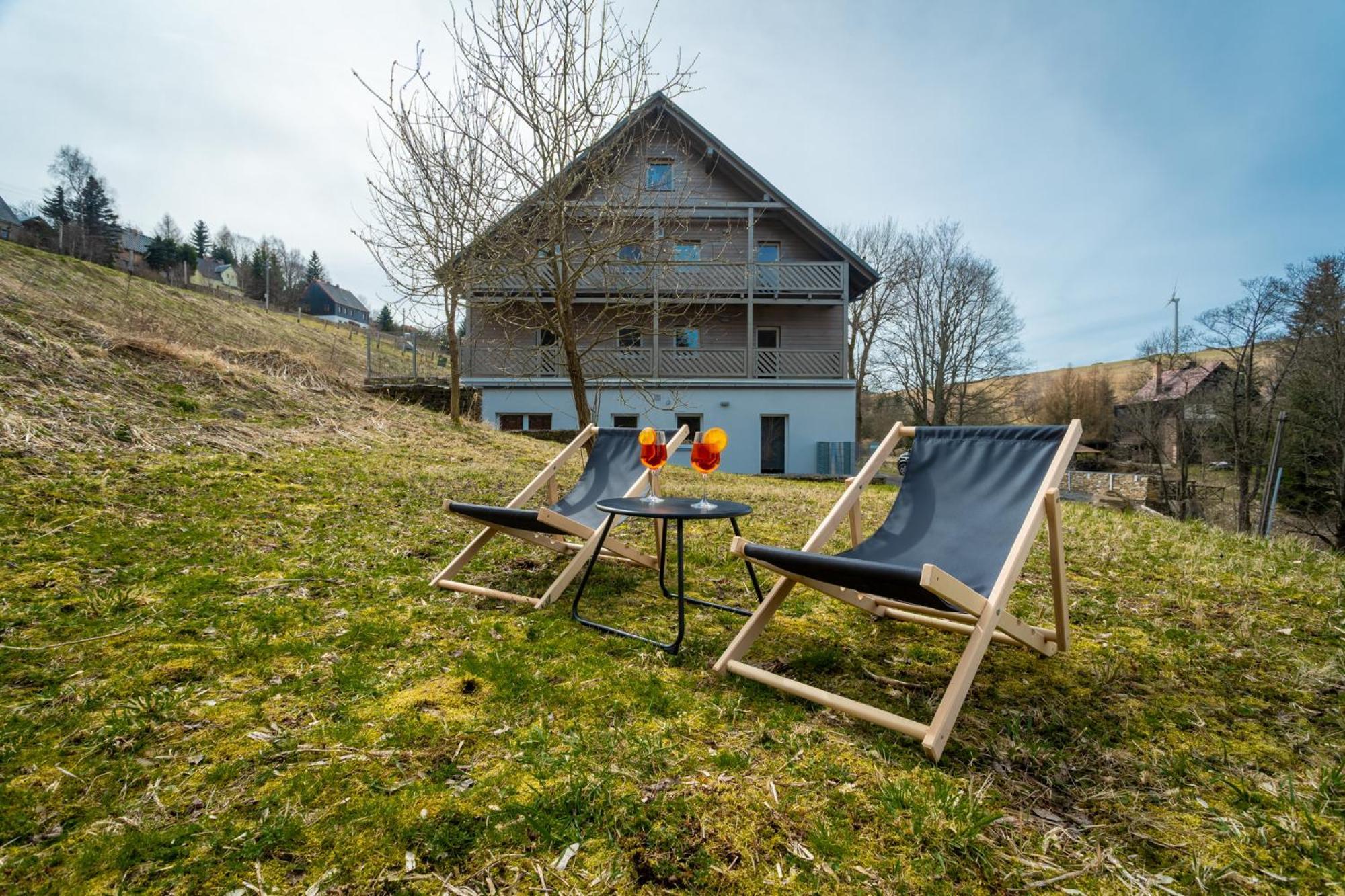 Appartement Krusnohorske Strane à Loučná pod Klínovcem Extérieur photo